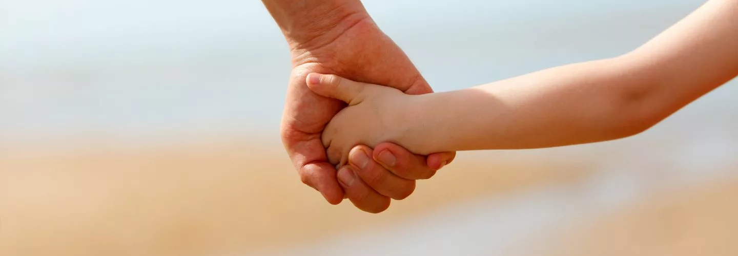 Foto Carla Henk vader met zoon - ouderschapsplan - simmelink advocaten